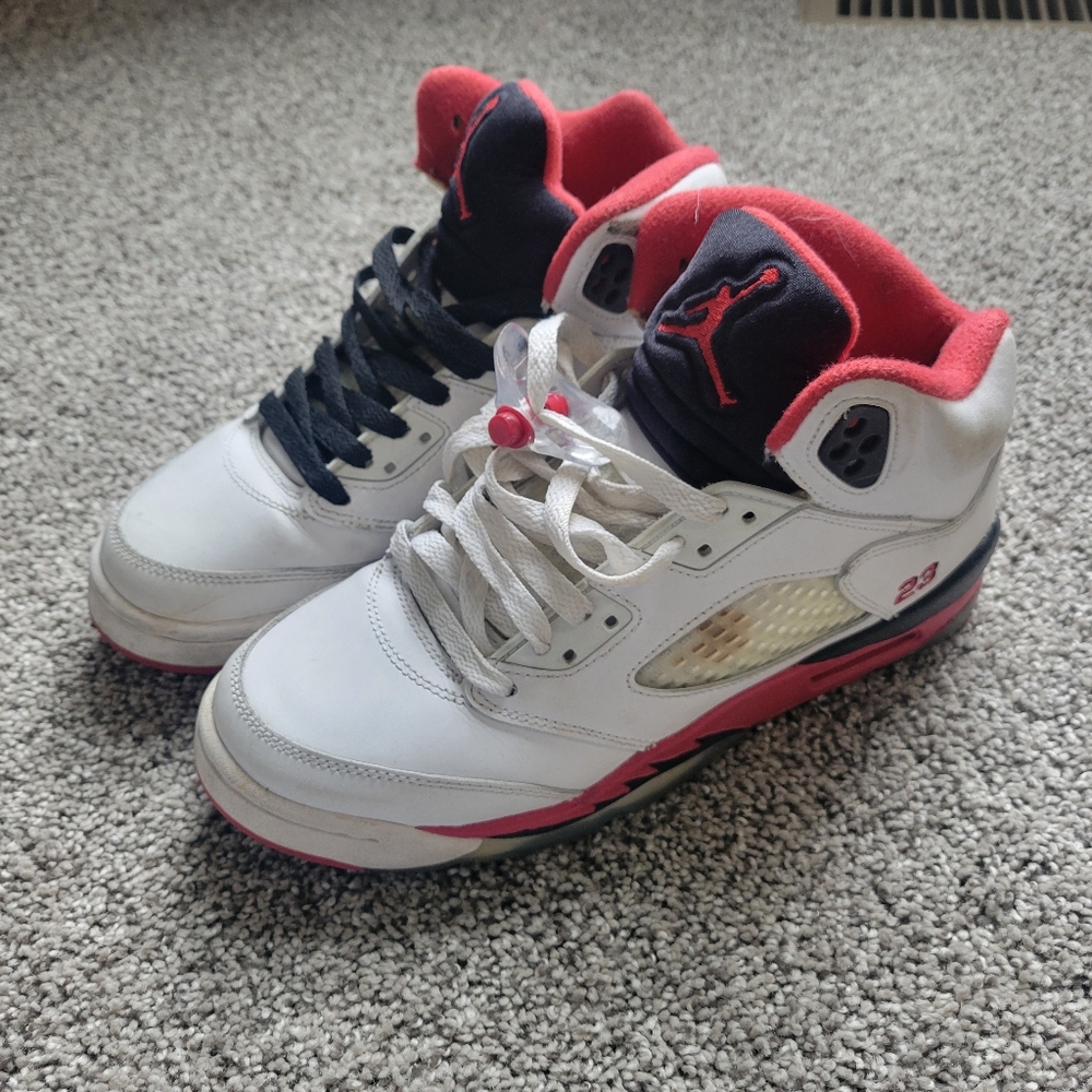 🔴SOLD🔴 AIR JORDAN HIGHTOP SNEAKERS